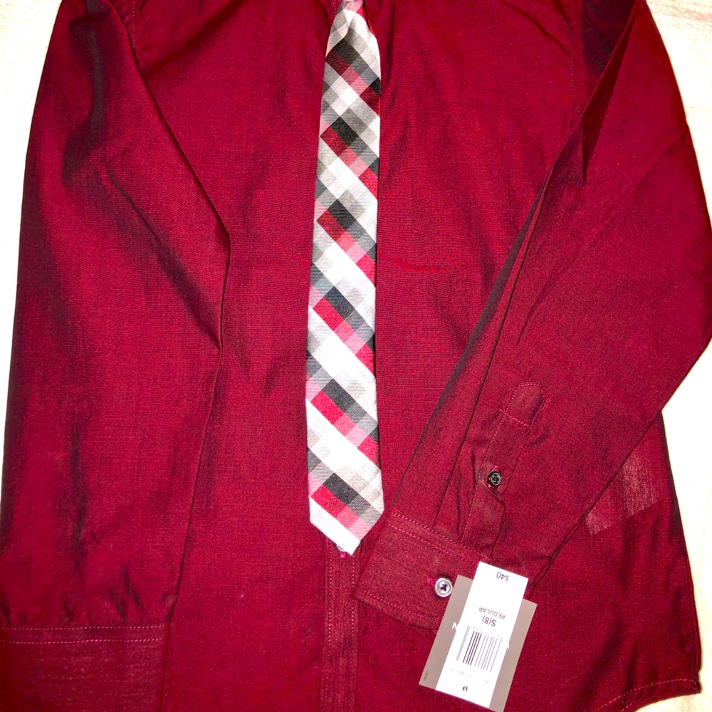 Boy’s Van Heusen Dress Shirt & Tie